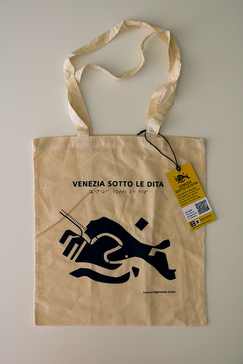 immagine della borsina di Venezia dell'Associazione Lettura Agevolata